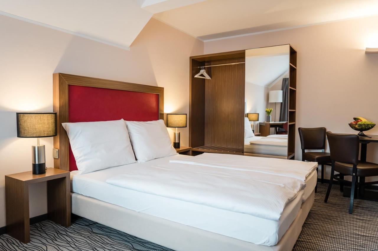 Point Hotel Apartments And Rooms Dresden Exterior photo